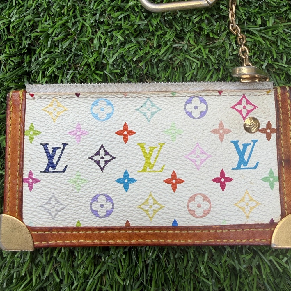 LUXURY Louis Vuitton x Takashi Murakami Multicolor Card Holder - Picture 3 of 5